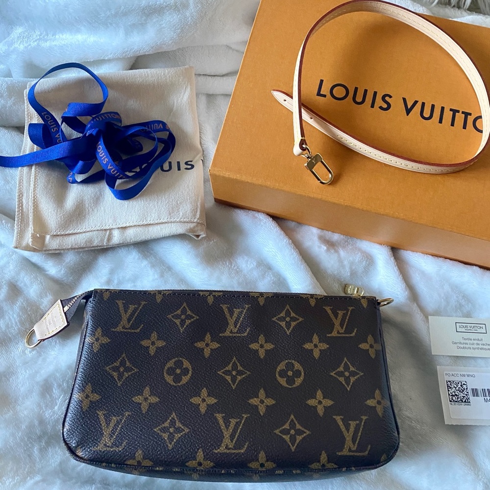 ❌ - SOLD - Louis Vuitton Pochette Accessories
